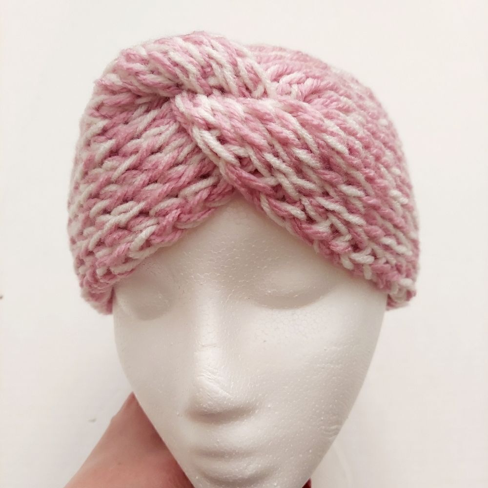 HANDMADE CROCHETED EARWARMER BY ME @ramosn
